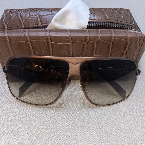 Alexander McQueen Accessories - Alexander McQueen Sunglasses
